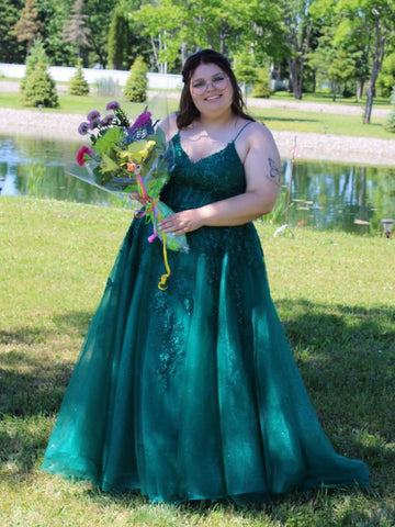 A Line V Neck Green Lace Long Prom Dresses, Green Lace Formal Dresses, Long Green Evening Dresses SP3047