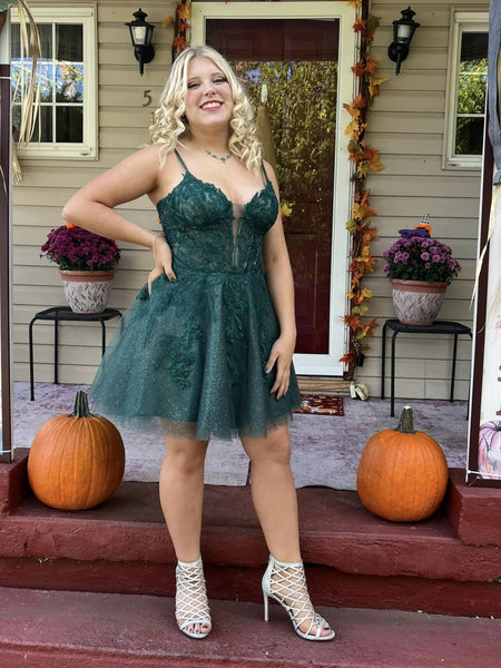 A Line V Neck Green Lace Short Prom Dresses, Green Lace Homecoming Dresses, Green Formal Graduation Evening Dresses SP3024