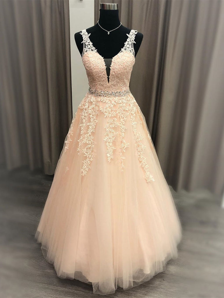 2020 graduation dresses Find the Perfect College Graduation Dress for 2020