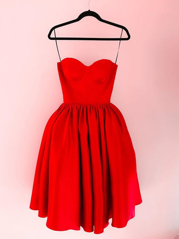 Sweetheart Neck Red Satin Short Prom Dresses, Short Red Homecoming Dresses, Red Formal Graduation Evening Dresses SP2439