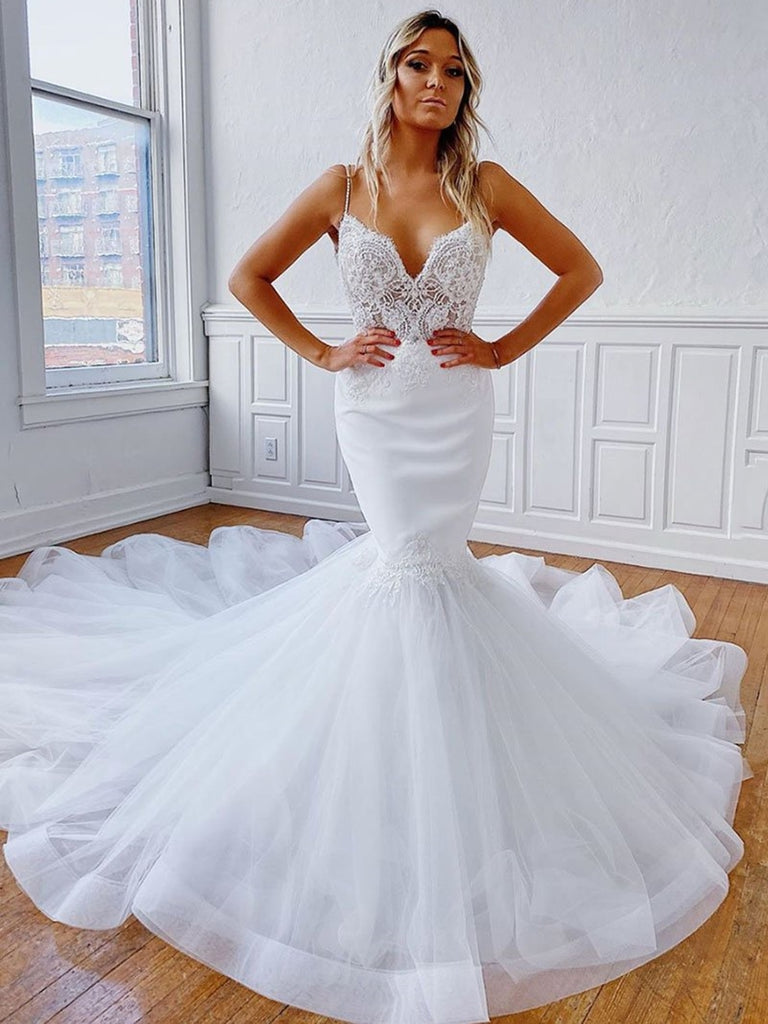 Romantic Wedding Dresses Long Appliques Backless Wedding Dresses Lace –  Tirdress